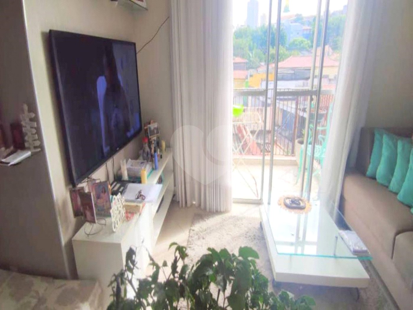 Apartamento à venda com 2 quartos, sendo 1 suíte,  em Jardim Itacolomi, São Paulo, SP