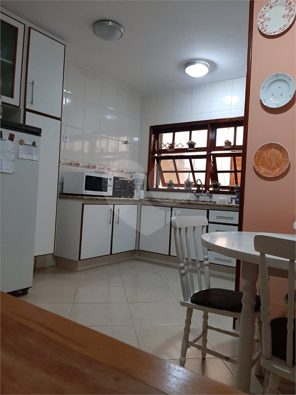 Casa Térrea à venda com 3 quartos, sendo 1 suíte, em Vila Lavínia, Mogi das Cruzes, SP