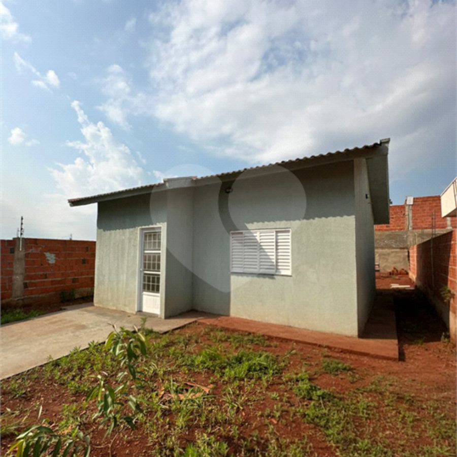 Casa à venda com 2 quartos em Residencial Solaris, Ponta Porã, MS