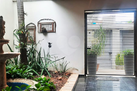 Sobrado à venda com 4 quartos, sendo 2 suítes,  em Bela Aliança, São Paulo, SP