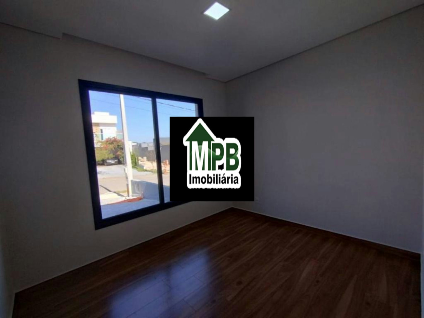 Casa à venda com 3 quartos, sendo 1 suíte, no condomínio Villagio Ipanema, Sorocaba - SP