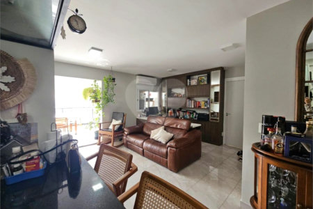 Apartamento à venda com 2 suítes em Vila Anastácio, São Paulo, SP