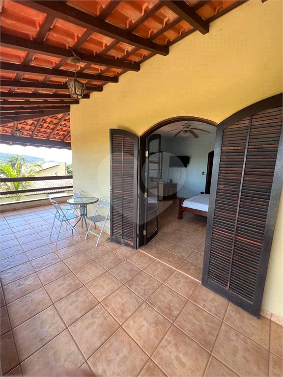 Casa à venda com 4 quartos, sendo 1 suíte, em Alpes D'ouro, Bom Jesus dos Perdões, SP