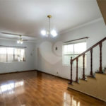 Casa à venda com 5 quartos, sendo 1 suíte, em Vila Rosália, Guarulhos, SP