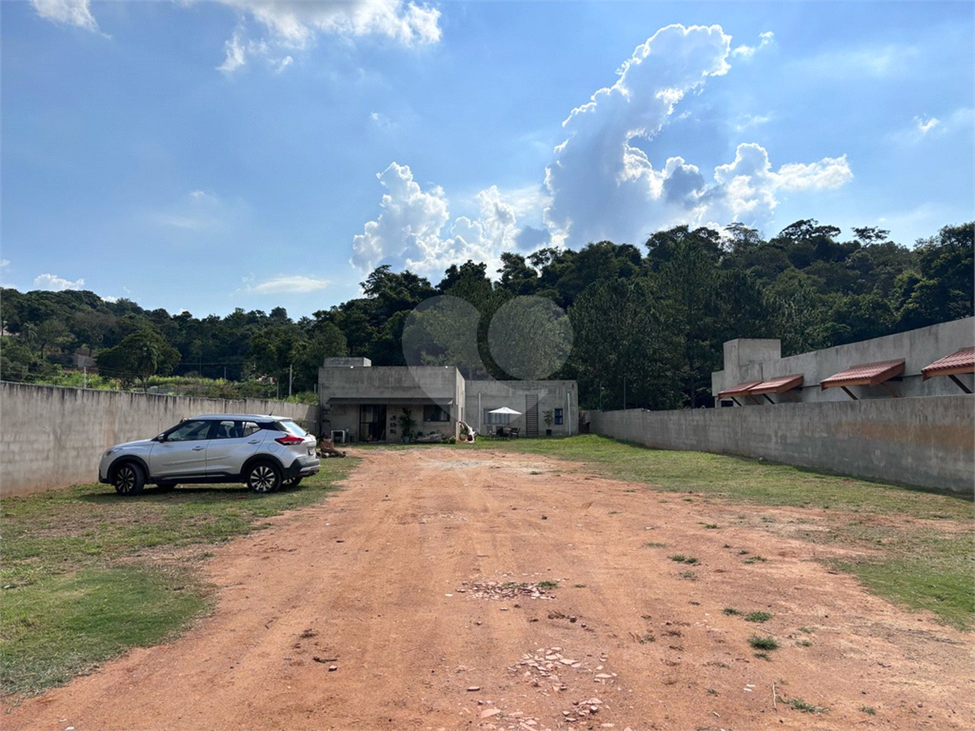 Casa à venda com 2 suítes em Jardim Estância Brasil, Atibaia, SP