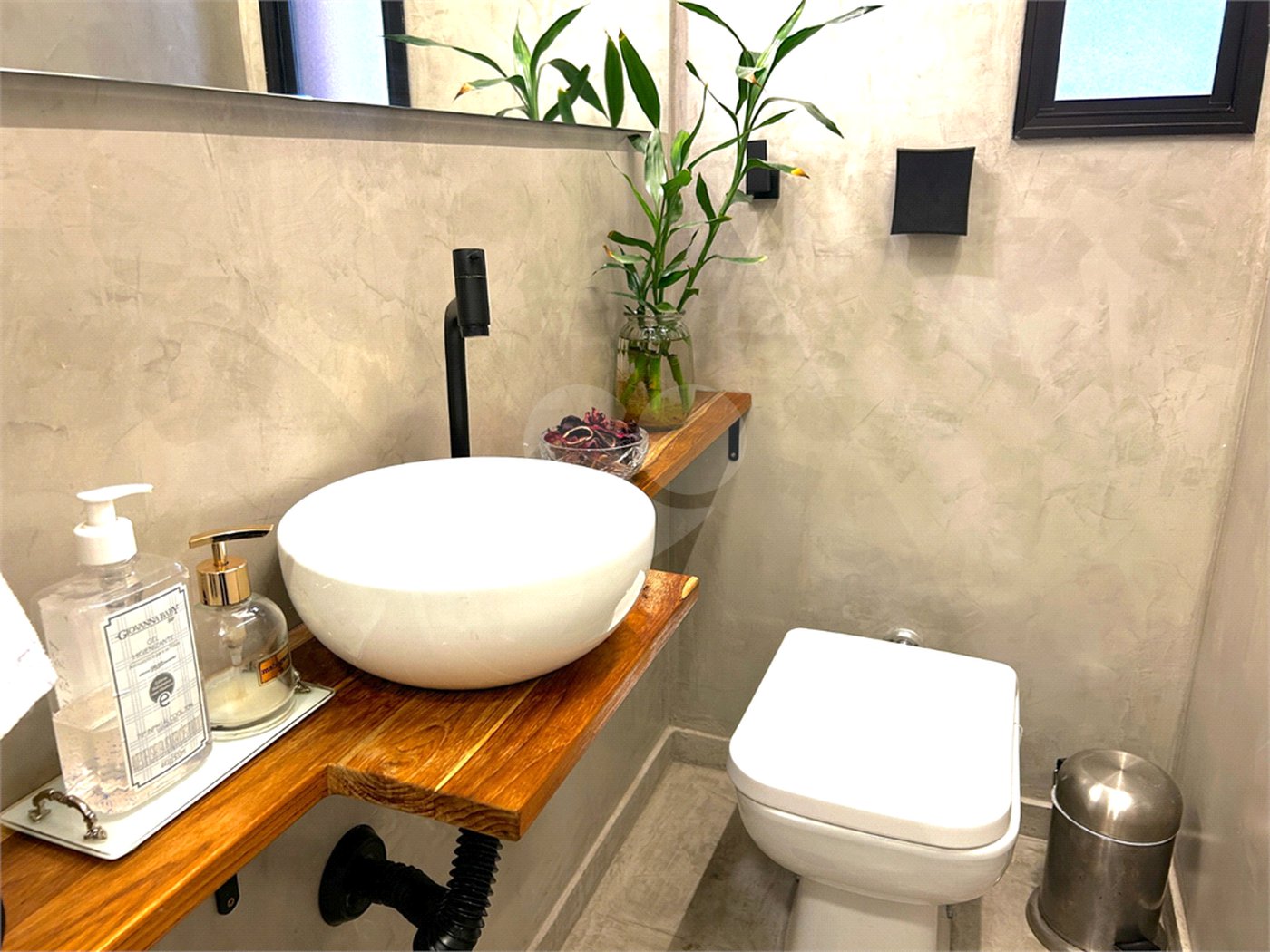 Apartamento à venda com 3 suítes em Campo Belo, São Paulo, SP