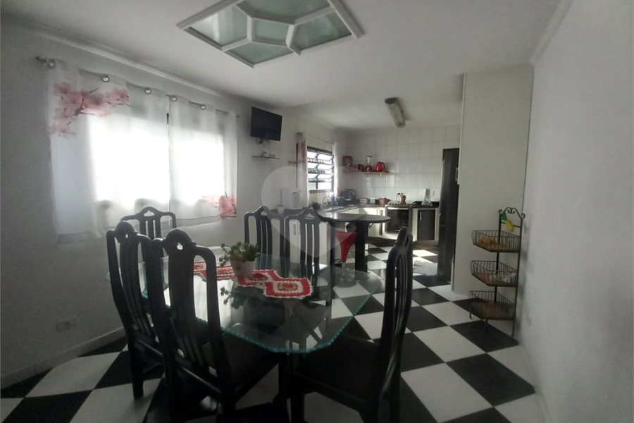 Sobrado à venda com 3 quartos, sendo 1 suíte, em Vila Guilherme, São Paulo, SP