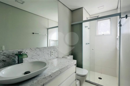 Apartamento à venda com 3 suítes em Campo Belo, São Paulo, SP
