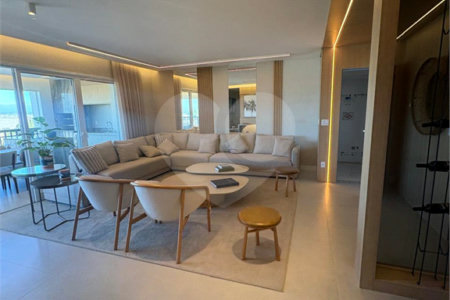 Apartamento à venda com 3 suítes em Urbanova, São José dos Campos, SP