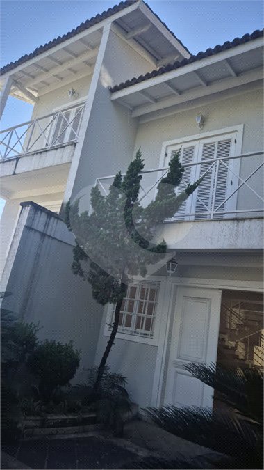 Sobrado à venda com 4 quartos, sendo 2 suítes, em Jardim Virginia Bianca, São Paulo, SP