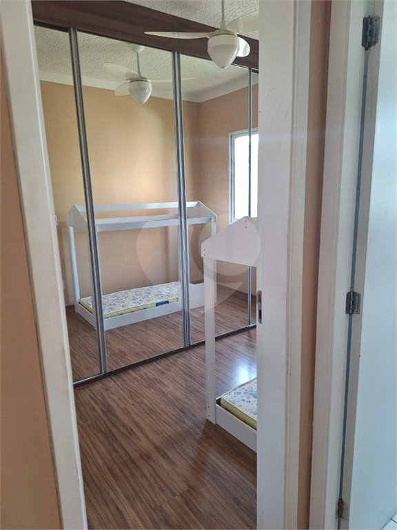 Apartamento à venda com 2 quartos em Jardim Ismênia, São José dos Campos, SP