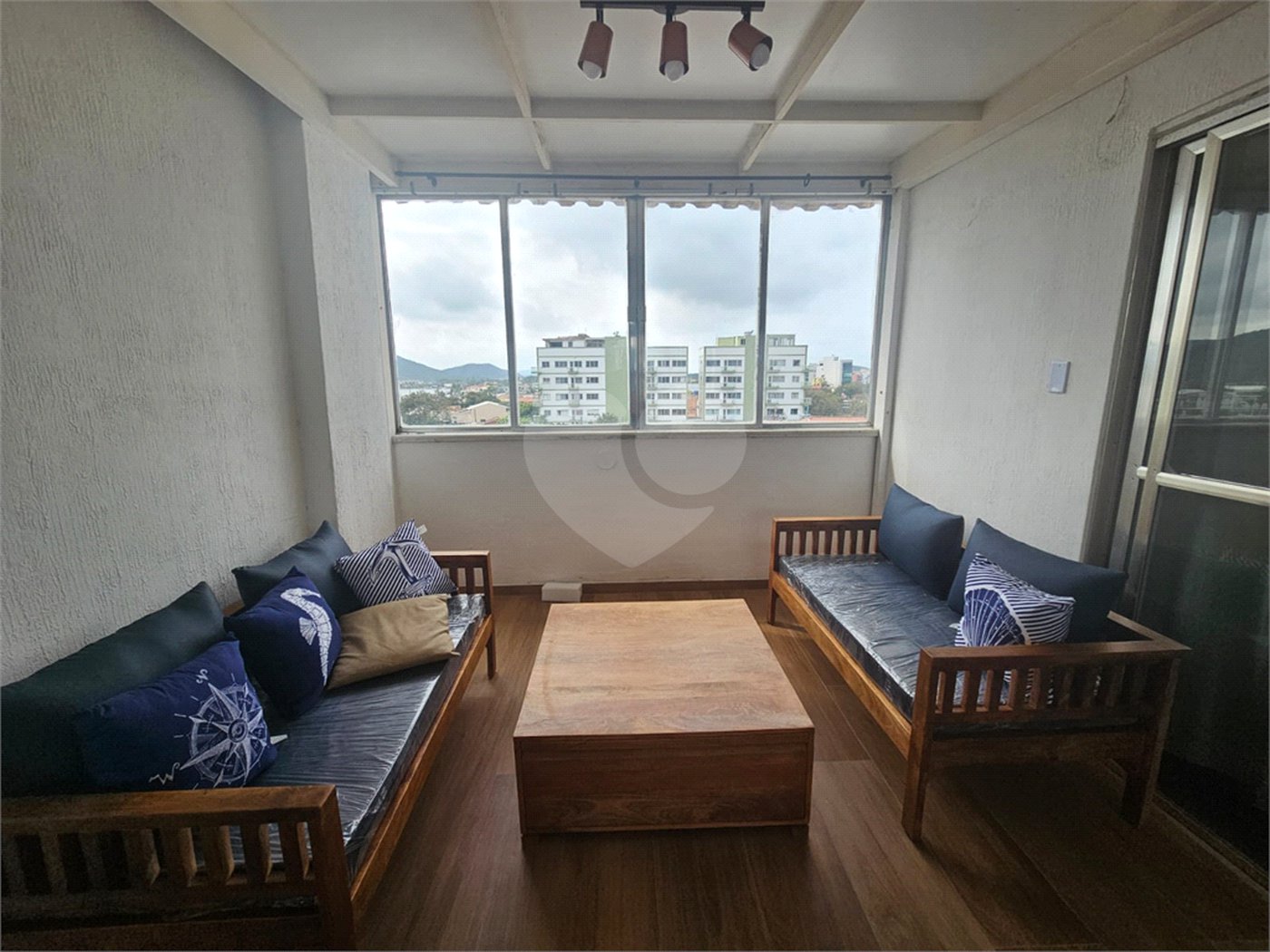 Cobertura à venda com 3 quartos, sendo 1 suíte,  no Centro, Cabo Frio, RJ