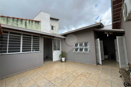 Casa à venda com 3 quartos, sendo 1 suíte, em Jardim Fogaça, Itapetininga, SP
