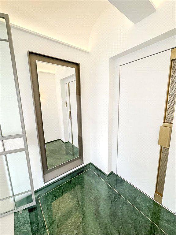 Apartamento à venda com 4 suítes em Vila Cordeiro, São Paulo, SP