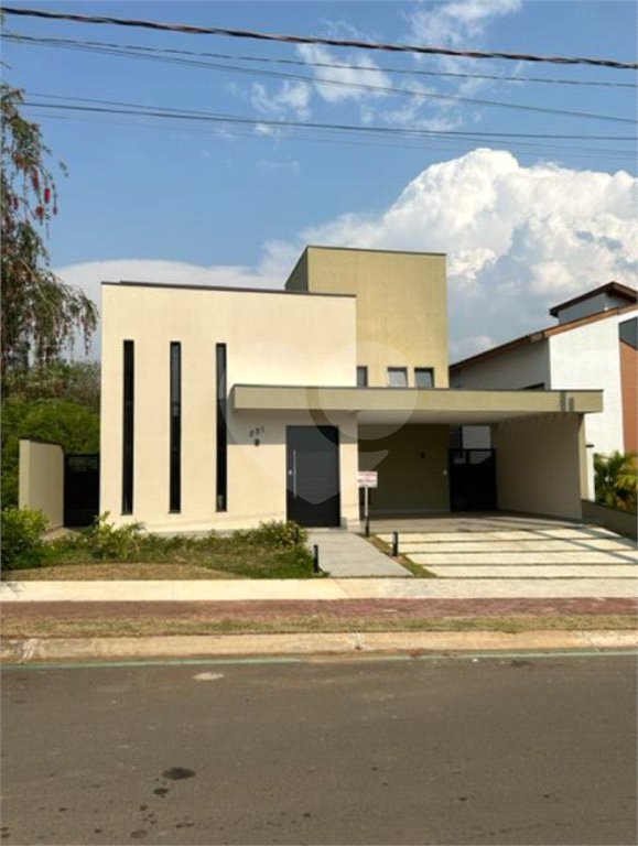 Casa à venda com 3 quartos, sendo 1 suíte, no condomínio Residencial Lagos D Icarai, Salto - SP