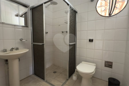 Casa à venda ou para alugar com 2 quartos, sendo 1 suíte, no condomínio Acmti - Colinas do Mosteiro, Terras de Itaici e Recanto dos Pássaros, Indaiatuba - SP