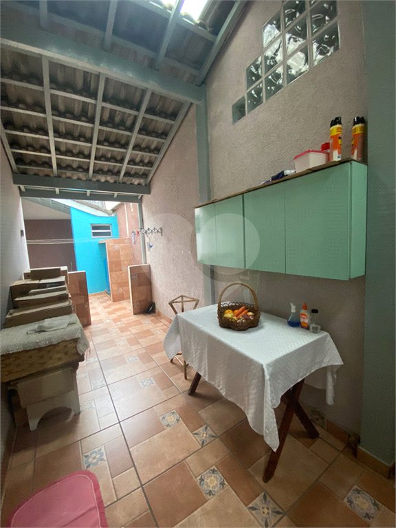 Casa Térrea à venda com 4 quartos, sendo 1 suíte,  em Vila Oliveira, Mogi das Cruzes, SP