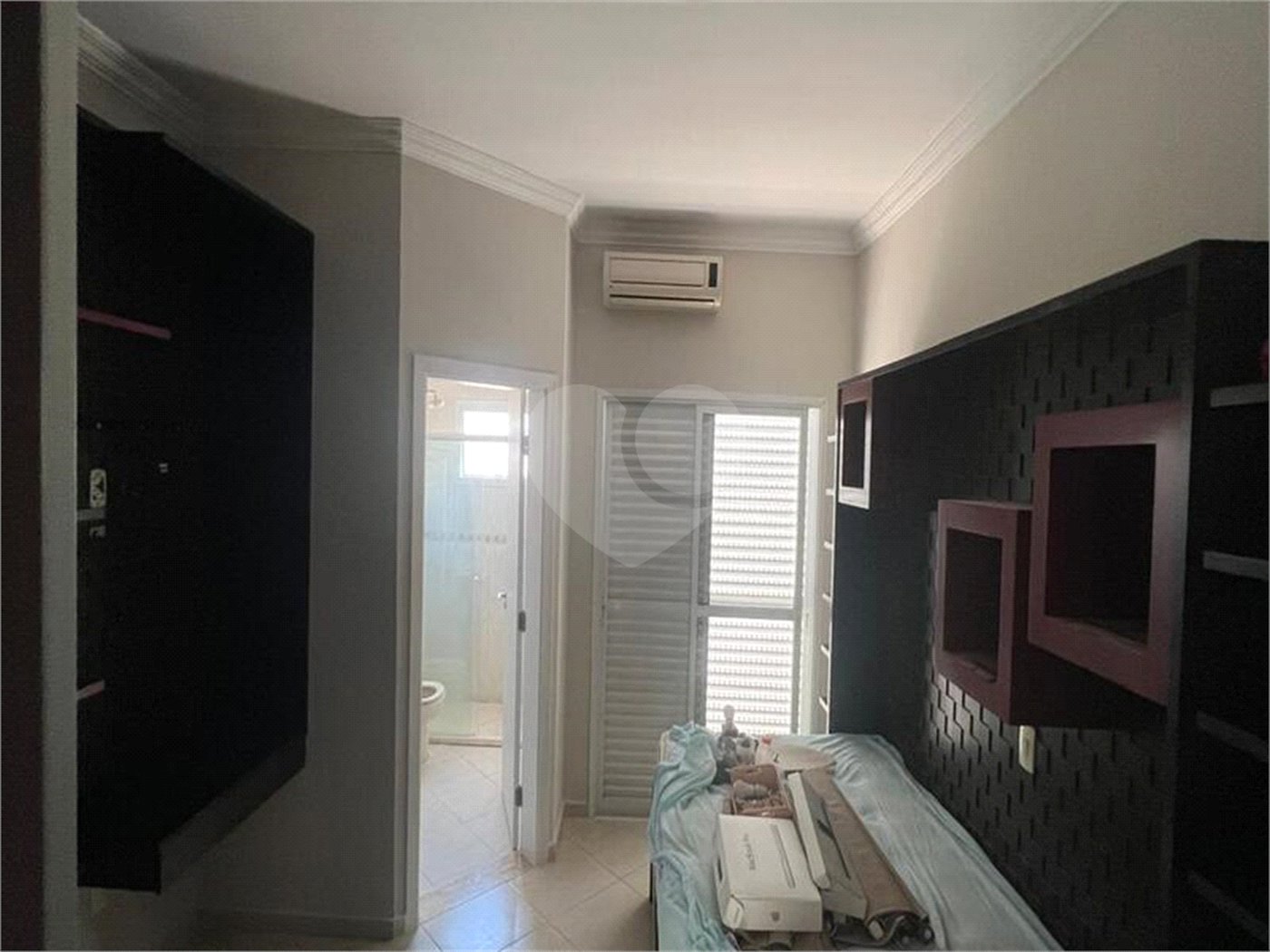 Casa à venda com 4 suítes no condomínio Jardim Residêncial da Villa Suiça, Indaiatuba - SP