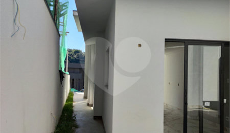 Casa à venda com 3 suítes no condomínio Aruã Brisas, Mogi das Cruzes - SP