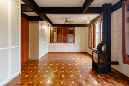 Casa à venda com 3 quartos, sendo 2 suítes, em Jardim América, São Paulo, SP