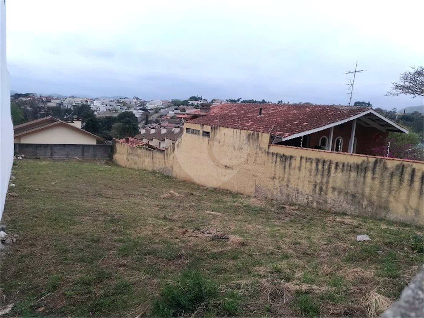 Terreno à venda em Vila Santista, Atibaia, SP