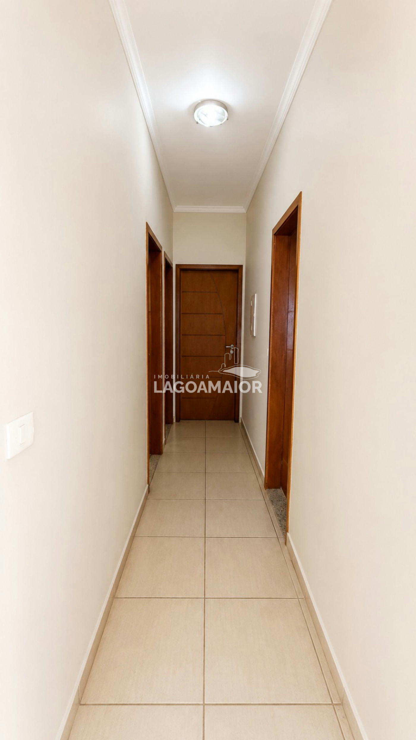 Casa à venda com 3 quartos, sendo 1 suíte, em Jardim Alvorada, Três Lagoas - MS