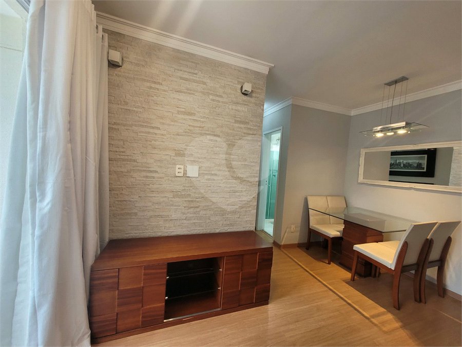 Apartamento para alugar com 2 quartos em Vila Anastácio, São Paulo, SP