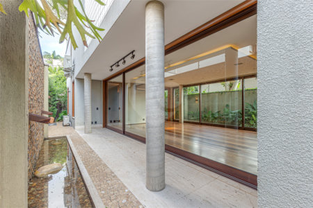 Casa à venda com 4 quartos, sendo 3 suítes, em Vila Nova Conceição, São Paulo, SP