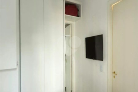 Apartamento à venda com 2 quartos, sendo 1 suíte, em Moema, São Paulo, SP