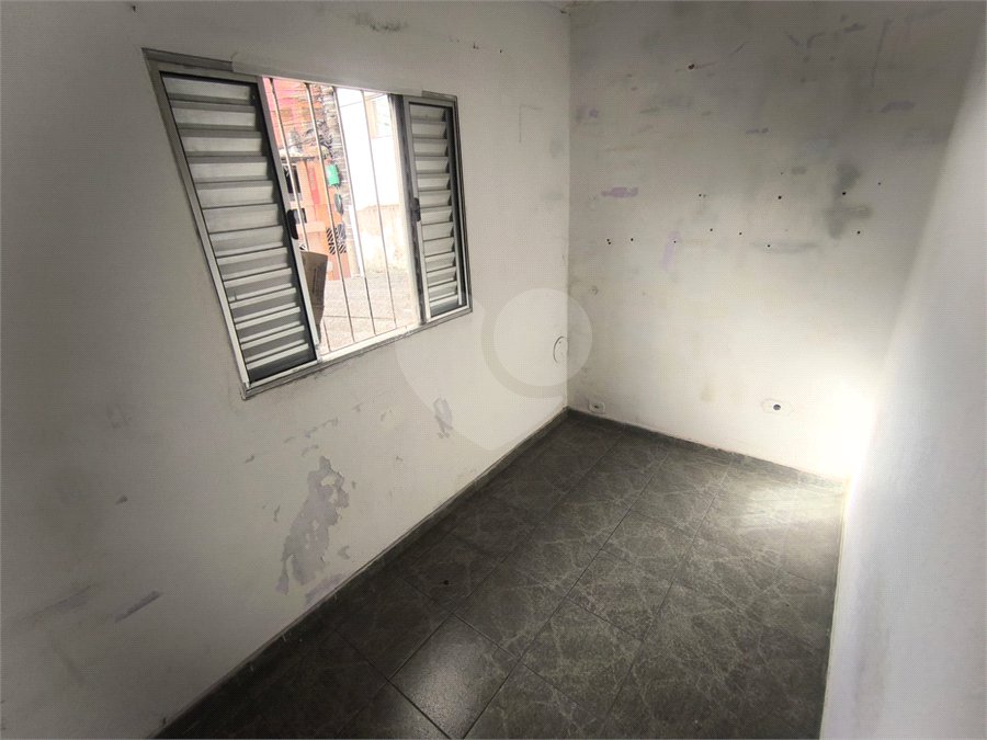 Casa à venda ou para alugar com 5 quartos, sendo 1 suíte,  em Parque Independência, São Paulo, SP