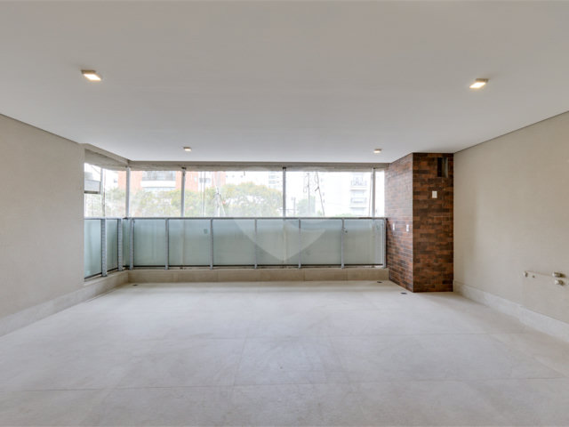 Apartamento à venda com 4 suítes em Campo Belo, São Paulo, SP
