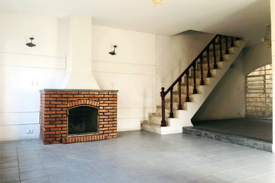 Sobrado à venda com 4 quartos, sendo 3 suítes, em Vila Rosália, Guarulhos, SP