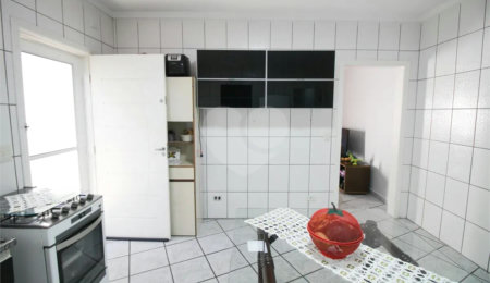 Casa à venda com 3 quartos, sendo 1 suíte,  em Vila Regente Feijó, São Paulo, SP