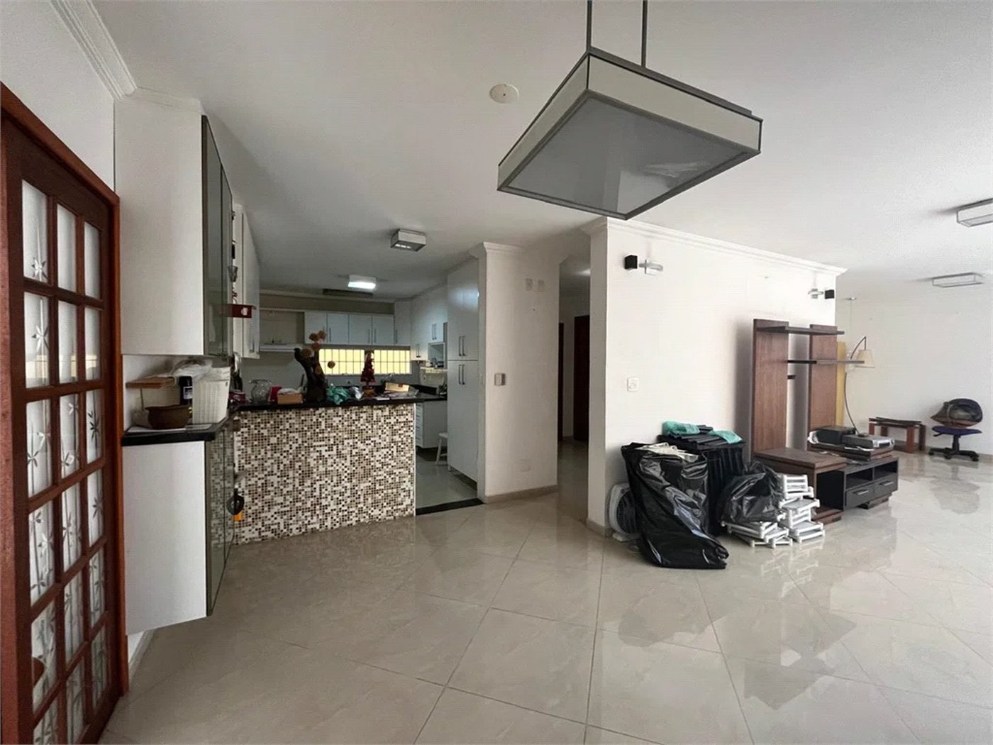 Sobrado à venda com 4 quartos, sendo 1 suíte, em Vila Cordeiro, São Paulo, SP