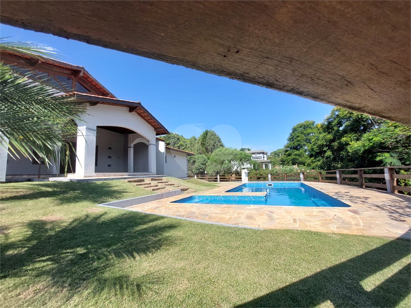 Casa à venda com 4 suítes no condomínio Monte Belo, Salto - SP