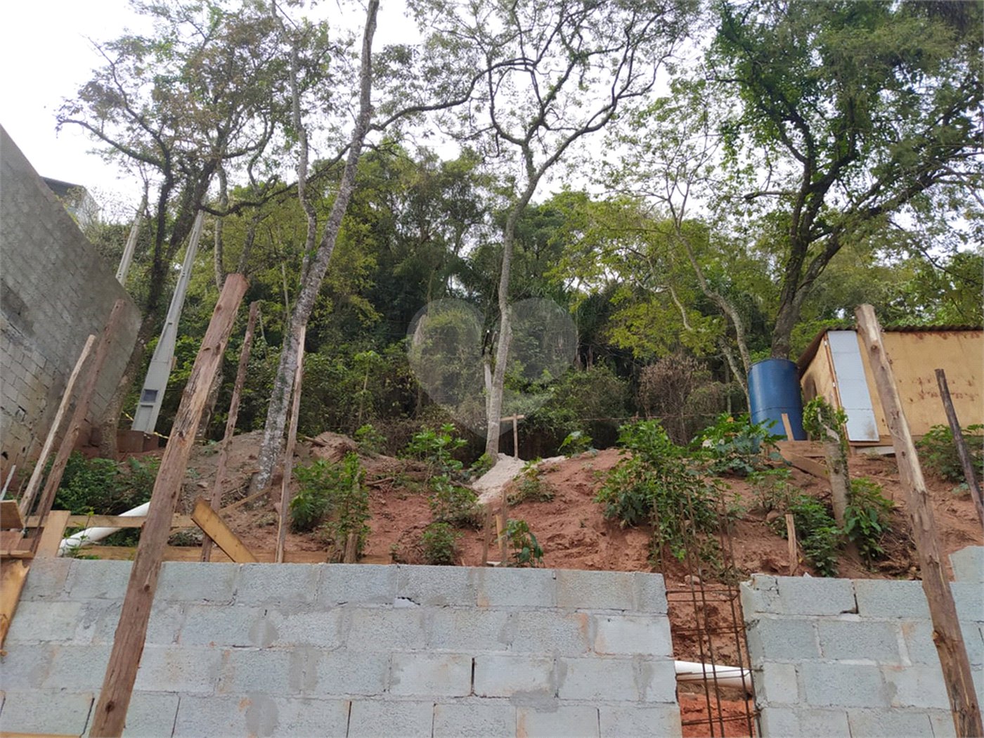 Terreno à venda no condomínio Loteamento Altos da Cantareira, Mairiporã - SP