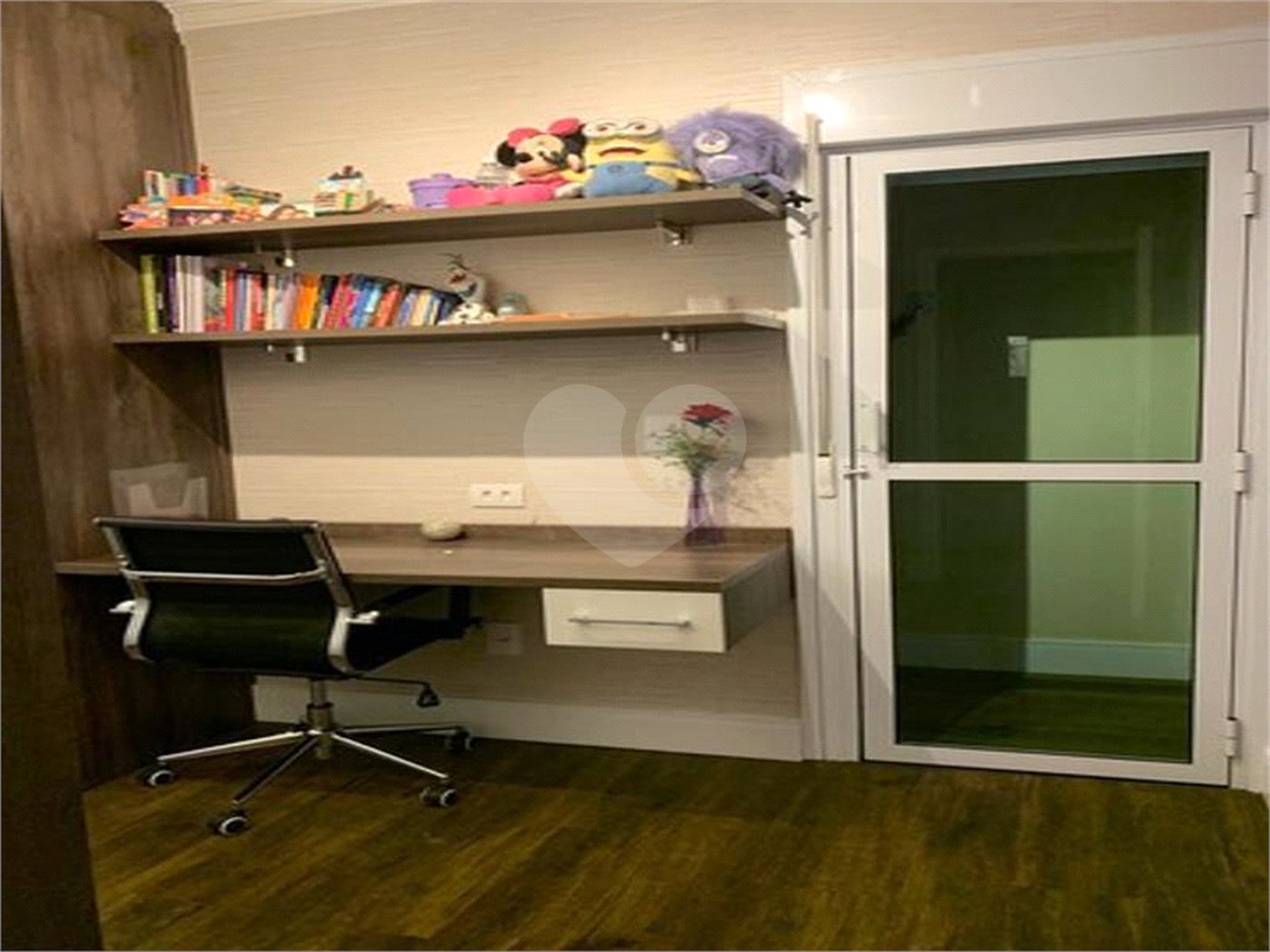 Casa à venda com 3 quartos, sendo 1 suíte, no condomínio Res Means do Campo II, São Paulo - SP