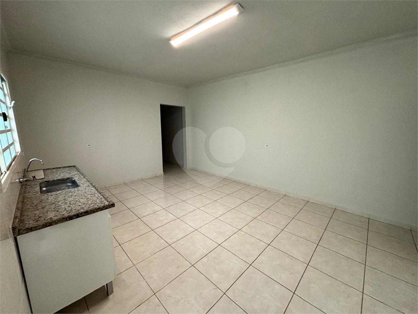 Casa à venda com 2 quartos, sendo 1 suíte, em Jardim Nair Maria, Salto, SP