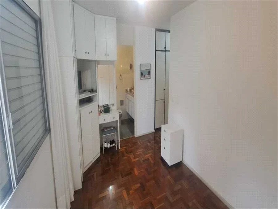 Apartamento à venda com 3 quartos, sendo 1 suíte, em Pinheiros, São Paulo, SP
