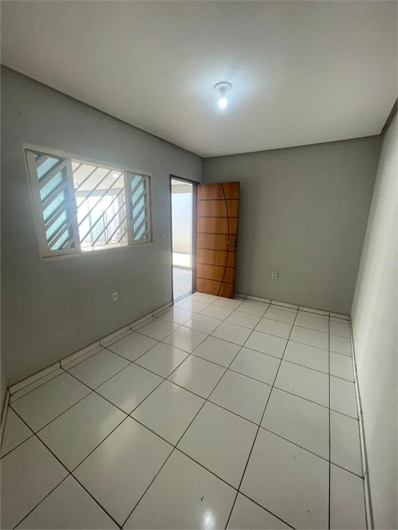 Casa para alugar com 3 quartos, sendo 1 suíte, em Setor Industrial, Balsas, MA