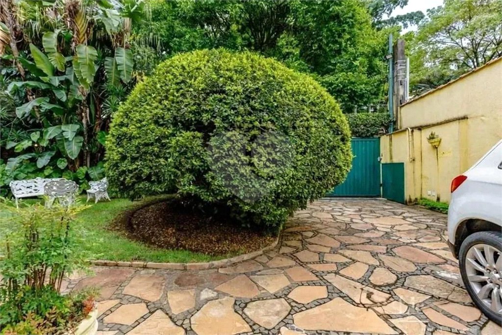 Casa para alugar com 3 suítes em Jardim América, São Paulo, SP