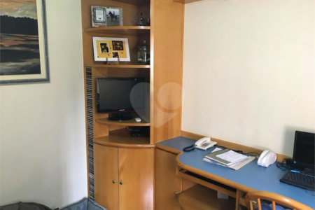 Casa à venda com 4 quartos, sendo 2 suítes,  em Vila Suzana, São Paulo, SP