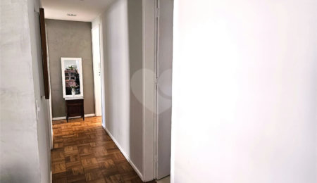 Apartamento à venda com 3 quartos, sendo 1 suíte,  em Vila Nova Conceição, São Paulo, SP