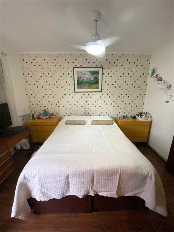 Casa à venda com 3 quartos, sendo 1 suíte, no condomínio Residencial Santa Teresinha, São Paulo - SP