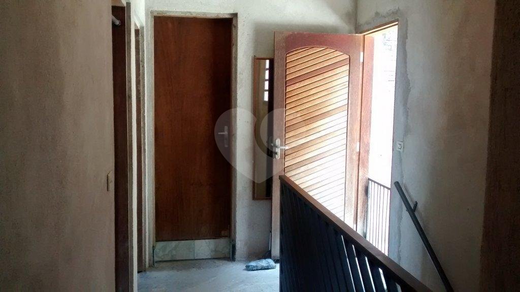 Sobrado à venda com 4 quartos, sendo 1 suíte, em Tremembé, São Paulo, SP