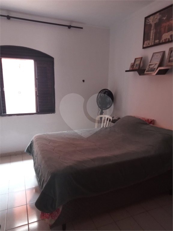 Casa Térrea à venda com 3 suítes no Centro, Bom Jesus dos Perdões, SP