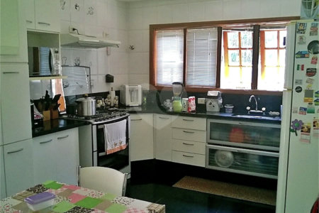 Sobrado à venda com 6 quartos, sendo 4 suítes, em Tucuruvi, São Paulo, SP