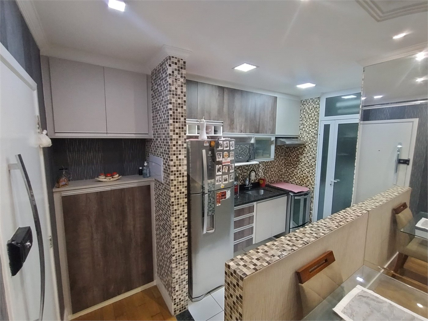 Apartamento à venda com 3 quartos, sendo 1 suíte, em Umuarama, Osasco, SP