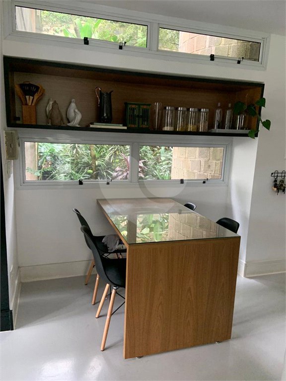 Sobrado à venda com 6 quartos, sendo 4 suítes, em Fazenda Morumbi, São Paulo, SP