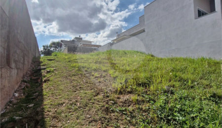 Terreno à venda no condomínio Bosque dos Cambarás, Valinhos - SP
